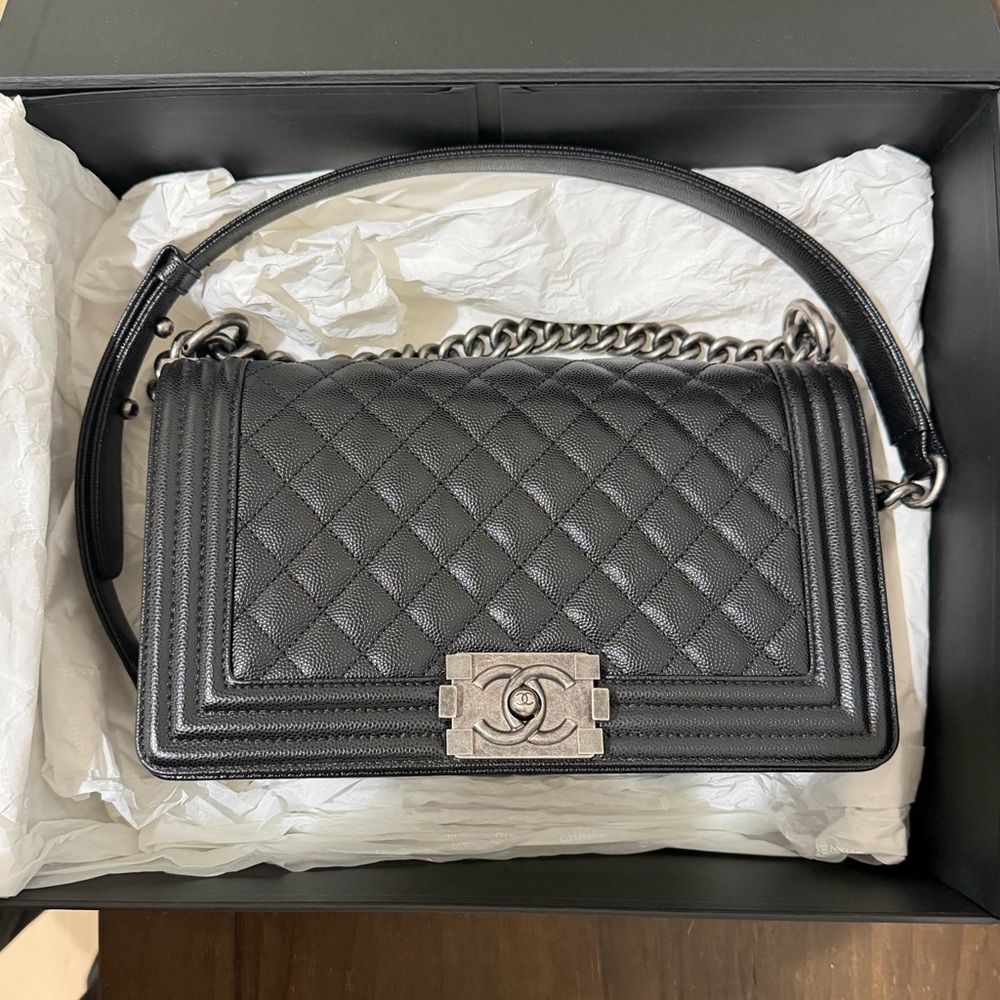 Chanel Old Medium Boy Bag - Caviar Quilted